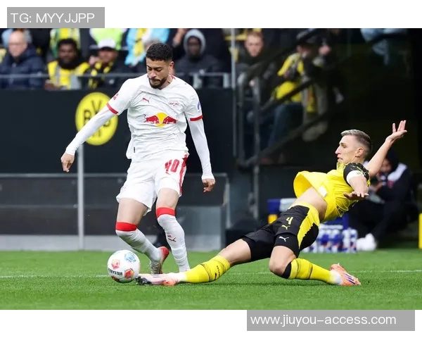 中超赛场风云再起莱比锡大胜多特蒙德红牌争议引发热议